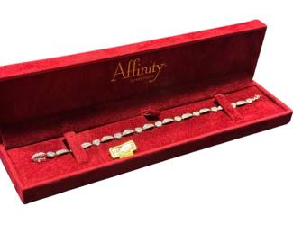 Affinity Diamonds 14K White Gold Heart Bracelet - 8 in, 6.2 g