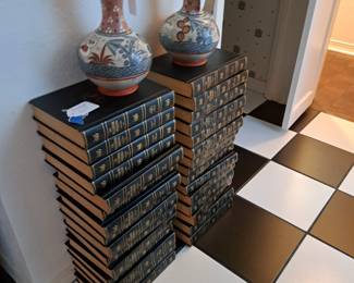 Pottery jugs, Encyclopedia set