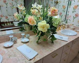 Bath and Powder room accessories