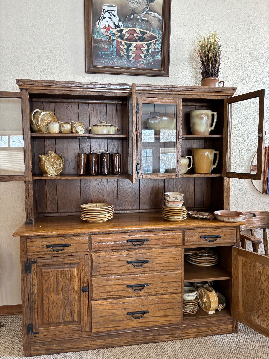 Brandt Ranch Oak Hutch