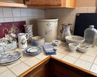 Blue/white dishes, Old 5 Gallon Crock, Bule Saltware crock