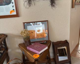 Ranch Oak Side Table