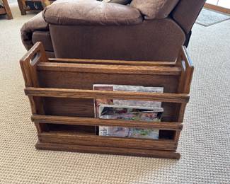 Brandt Ranch Oak Magazine Rack/Stand