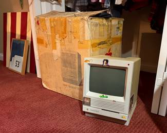 Apple Macintosh SE/30 Computer w/ Original Box
Iconic late-1980s Apple Macintosh SE/30 personal computer, complete with original factory box. A favorite among collectors and early computing enthusiasts, known as one of Apple’s most powerful compact Macs. A nostalgic tech centerpiece and rare survivor with packaging.