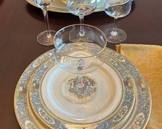 Large Set of Lenox Autumn including Serving Pieces 