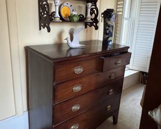 Antique English Georgian c.1790 mahogany chest of drawers