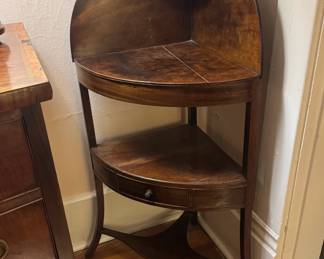 Rare 1790s English Georgian mahogany corner washstand