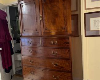 c.1910 Antique English Edwardian mahogany Linen Press over Chest of Drawers (2 part detachable)