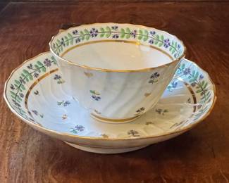 Early Worcester porcelain tea bowl & saucer, circa 1795