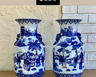 Nice pr of Chinese vases. - William Doyle Gallery Prov.  