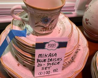Mikasa Blue Daisies 20-Piece Set