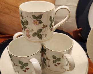 Wedgwood "Wild Strawberry"