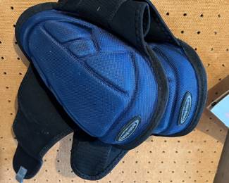 McGuire-Nicholas Pro Flooring Gel Lite Kneepads