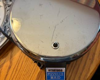 Vitantonio Pizzelle Maid Electric Press