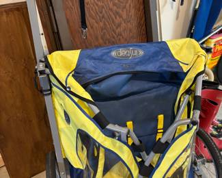 InStep Take 2 Folding Frame Outdoor Nylon Bike Trailer