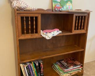 Ethan Allen Heirloom Maple Nutmeg Book Shelf