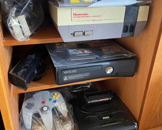 Nintendo Entertainment System NES Gaming Console