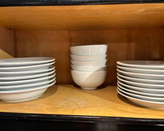 Williams Sonoma Essential White Dinnerware Set