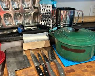 Chinese San Han NGA Cleaver,  J.A. Henckels Kitchen Knives, Creuset 3.5 Quart Queen Enameled Cast Iron Dutch Oven #22 France