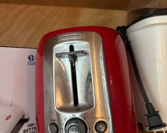 Black & Decker Red & Stainless Steel Toaster