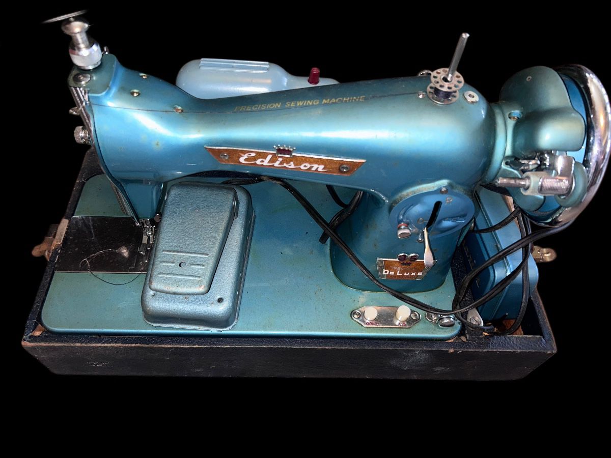 Antique Edison Precision Portable Sewing Machine made in Japan-working condition 