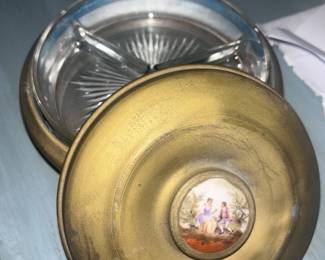 Vintage musical vanity box 