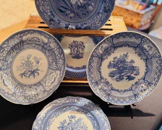 Set of 4 Spode Blue Room Collection Decorative Plates