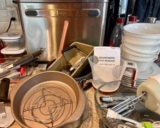  Ninja Foodi Digital Air Fry Oven, The Pioneer Woman Nonstick Round Baking Pan