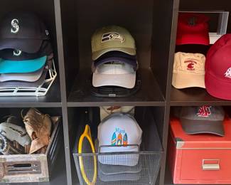 Assortment of Seattle Mariners, Seattle Seahawks & WSU Cougars Baseball Caps