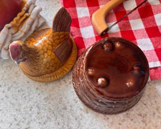 Secla Ceramic Hen on Nest Lidded Bowl