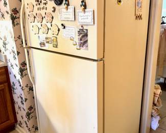 Refrigerator w/Ice Maker, Stove/Oven, Washer and Dryer all for sale