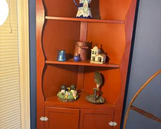 Corner cabinet