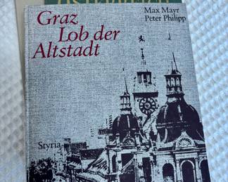 German “Praise of the Old Town” Book Collectible 