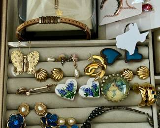 vintage jewelry