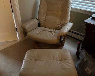 Stressless Chair & Ottoman