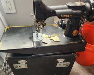 Vint.+Mod Appl.+Bkwr+ Tools, Antiq+ Shed Full, BIG SALE