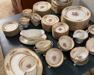 Set of Beautiful NORITAKE China (Levegas Pattern) 