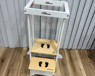 Sink stepstool for toddler