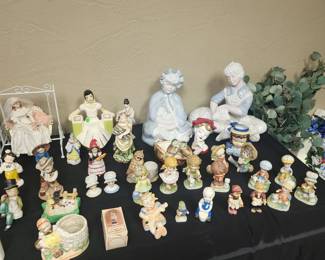 Vintage Ceramic Figurines