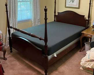 Vintage 4 Post Bed