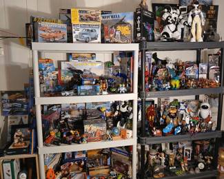 vintage toys, figures, robots, Star Wars, models, 