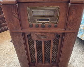 Vintage radio