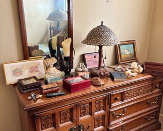 Bedroom furniture dressers