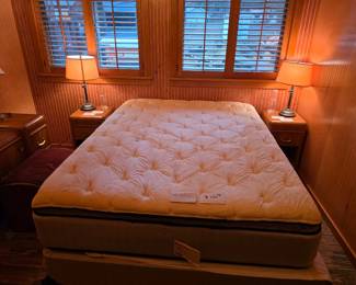 $100 AVAILABLE NOW QUEEN