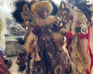 Angel tree topper 