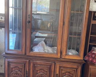China cabinet 