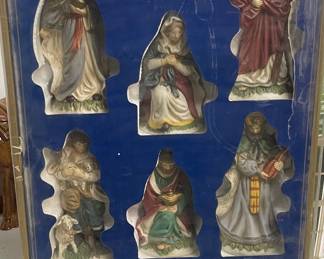 Nativity set 