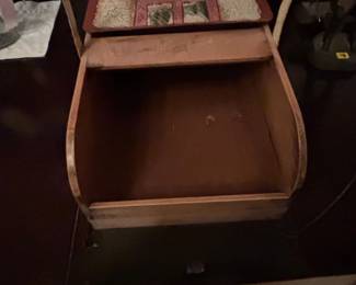 Vintage HandPainted Wooden Sewing Basket with Cat Motif by Maitre Artisan second image