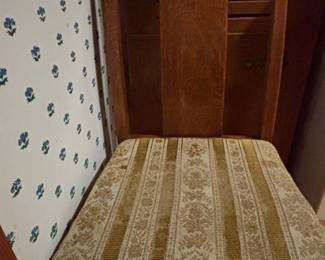 Arts and Crafts Oak Dining Chair  Possibly George Washington Maher