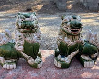 VINTAGE CHINESE FOO DOG PAIR
